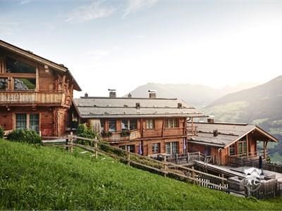 Premium Bergchalets im Zillertal im Sommer