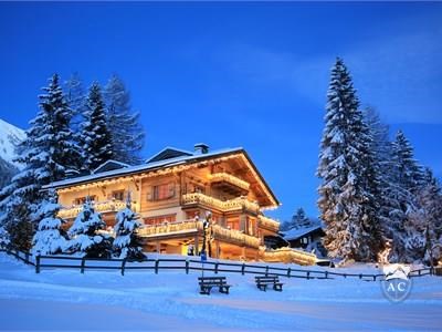 Luxus Chalet in Klosters im Winter