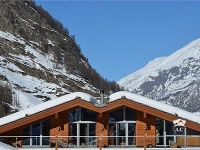Luxuriöse Premium Lodge Zermatt im Winter