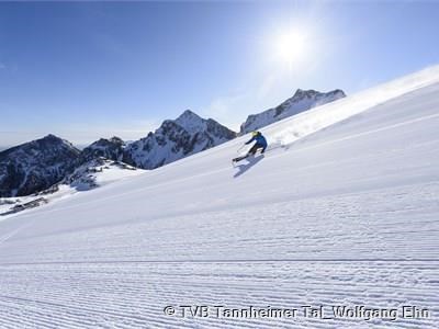 Skifahrer im Tannheimer Tal 