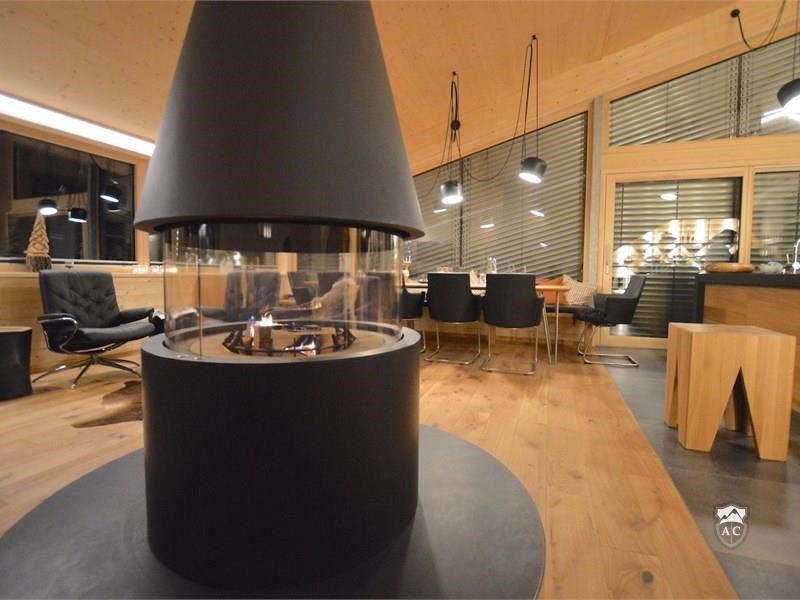 360° Design Kamin im Wohnbereich