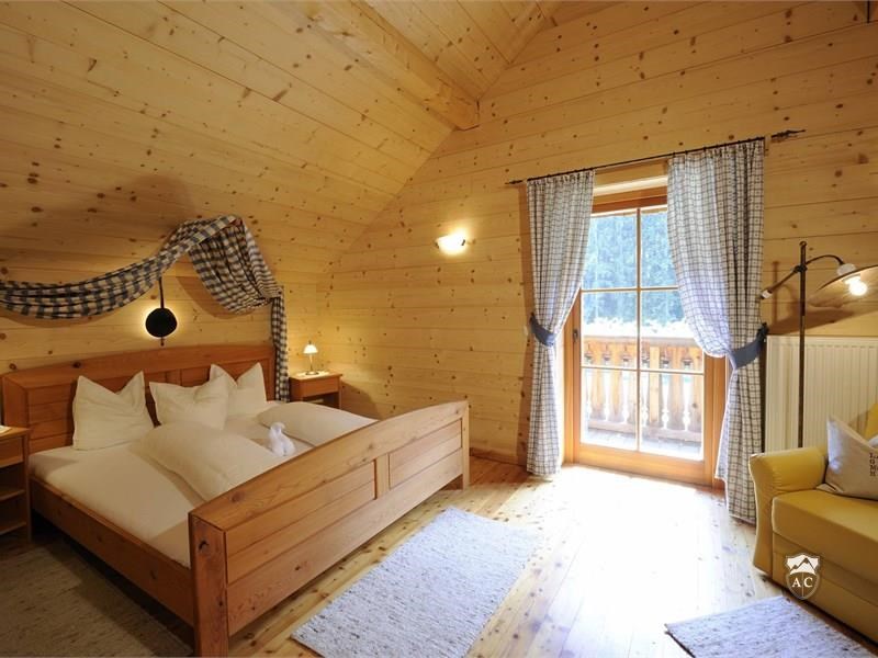 Doppelschlafzimmer im Holzchalet