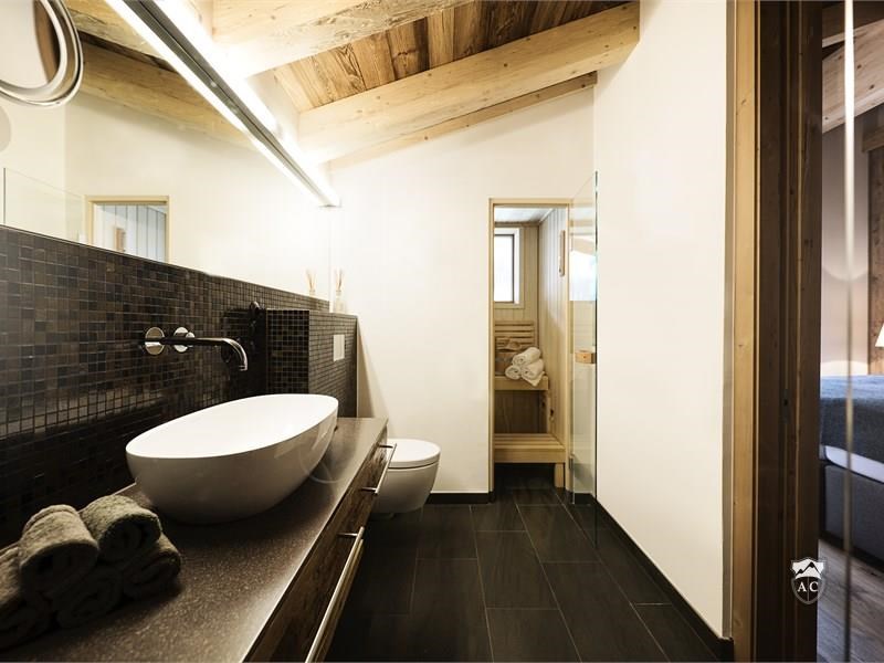 Badezimmer mit privater Sauna