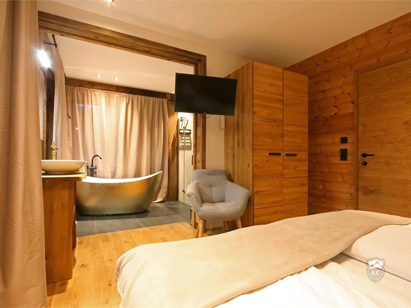 Doppelschlafzimmer mit Badezimmmer Chalet A