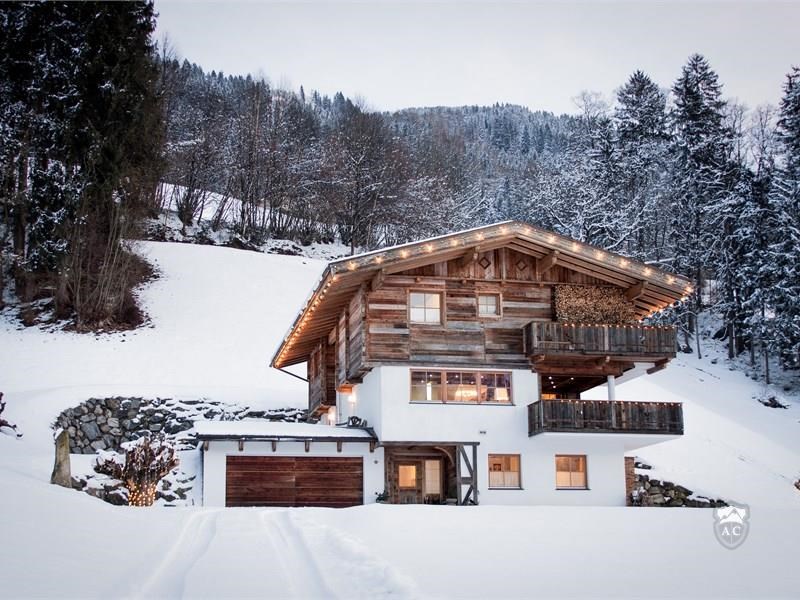 Exkluisves Chalet im Zillertal im Winter