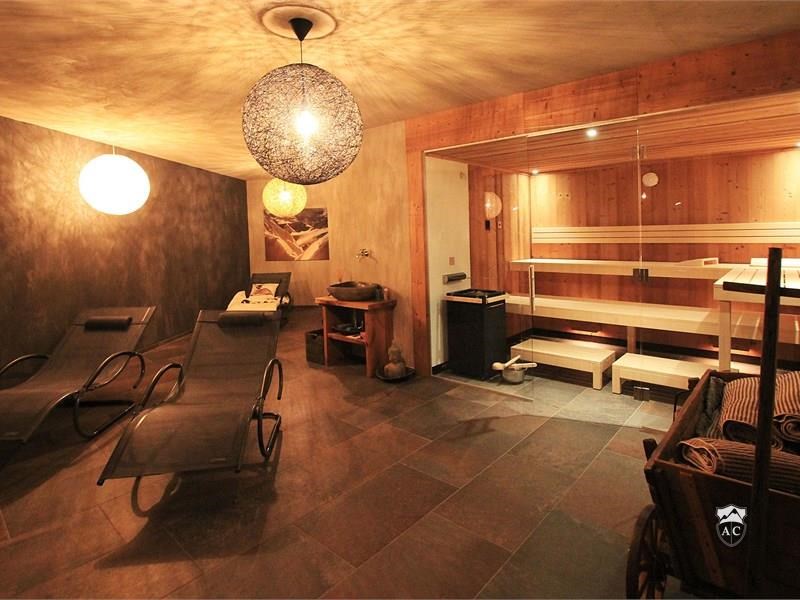 Privater Wellnessbereich mit Sauna im Chalet 1