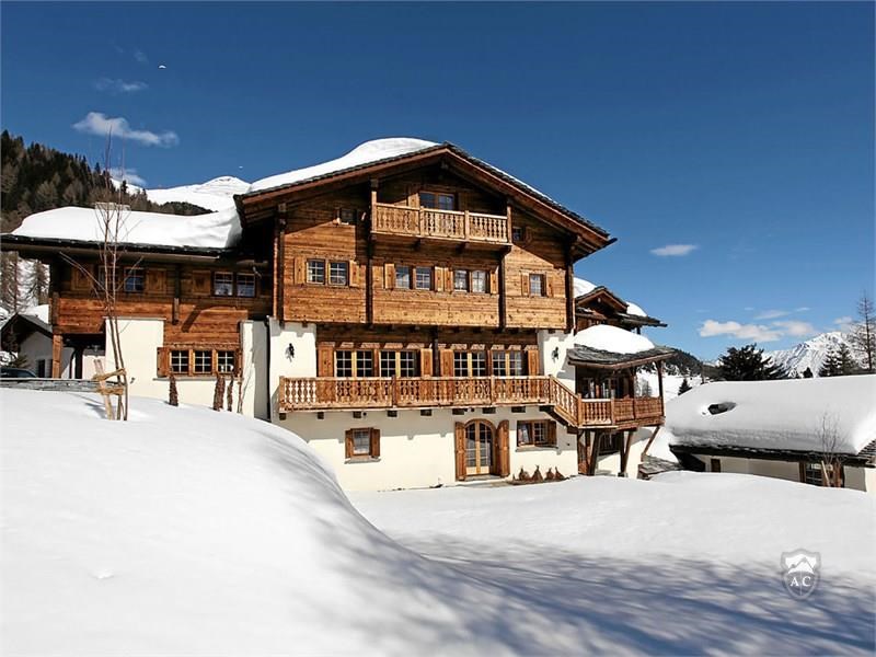 Exklusives Premium Chalet Davos im Winter