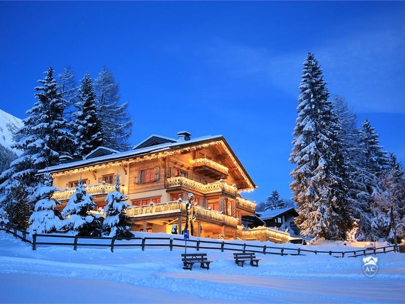 Luxus Chalet in Klosters im Winter