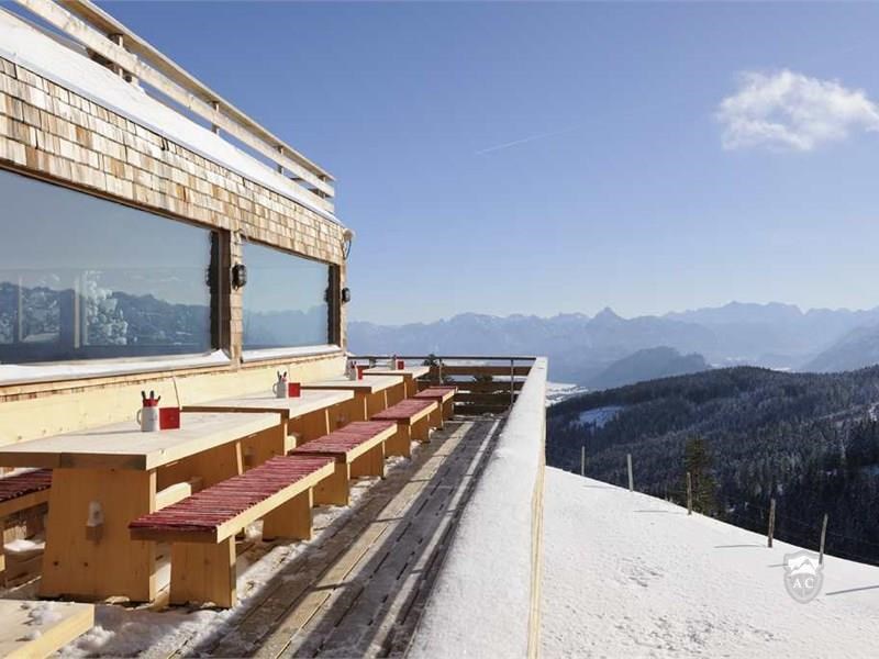 Terrasse mit Alpenpanorama