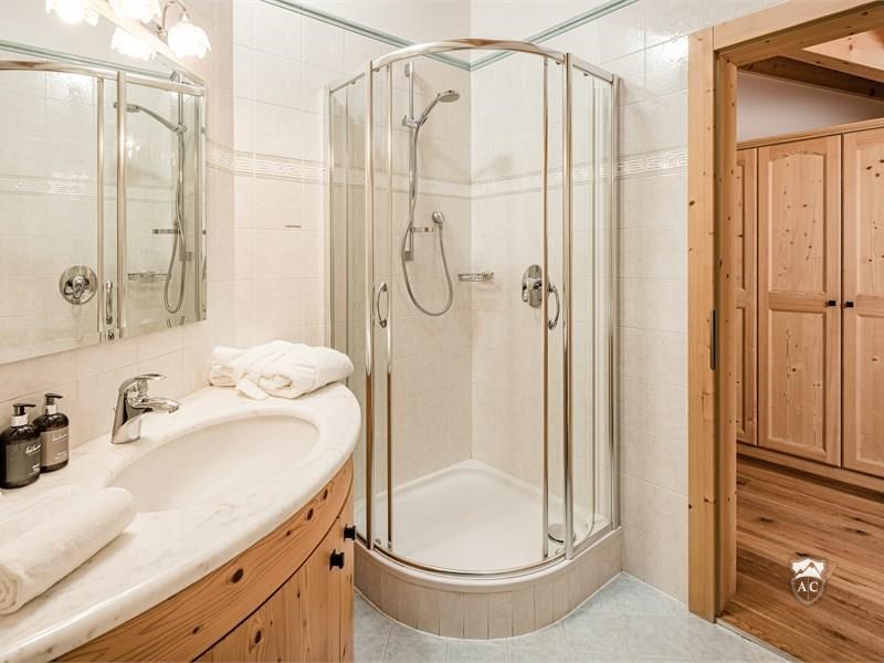 Badezimmer mit Dusche Suite Penthouse
