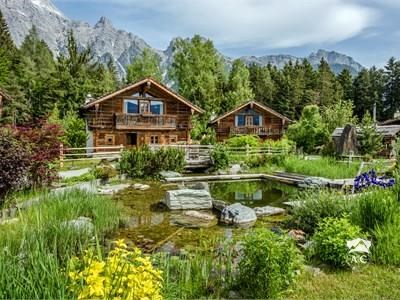 Blick Ins Chaletdorf Im Sommer