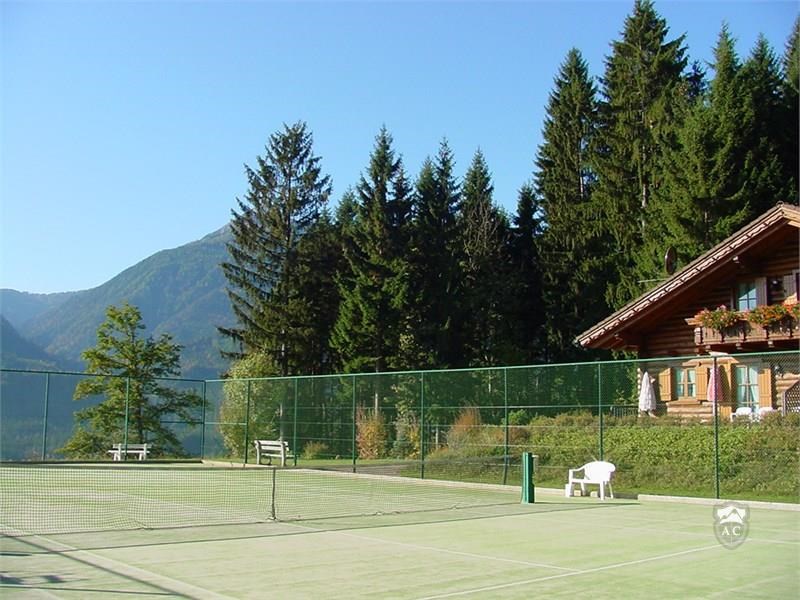 Tennisplatz am Chalet