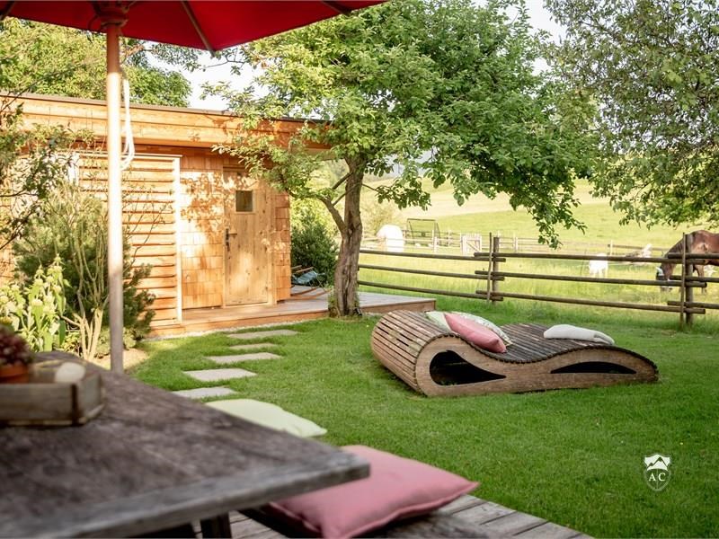 Weg Vom Gartenchalet Zur Saunahütte