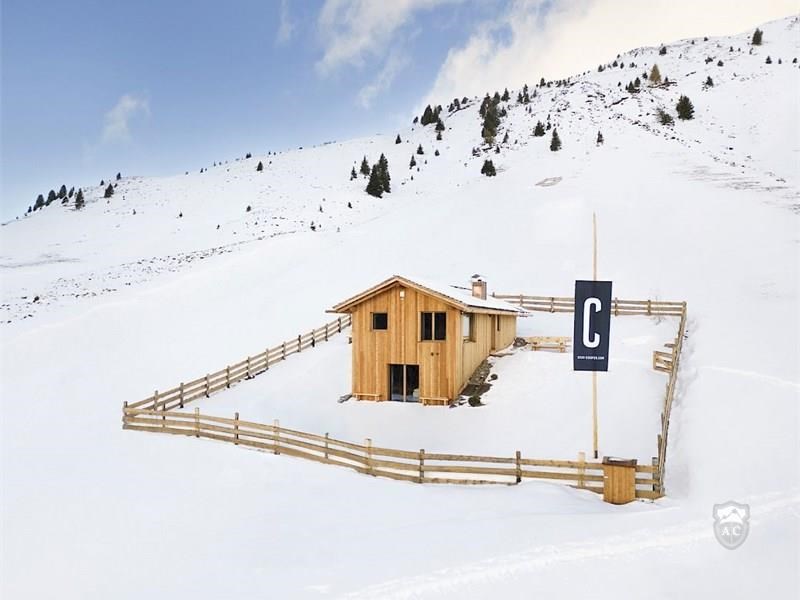 Design Ski-Chlet im Winter