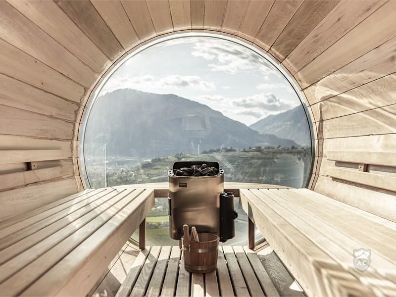 Detail Sauna mit Panoramablick